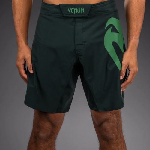 Venum Light 5.0 fightshort bosgroen lichtgroen