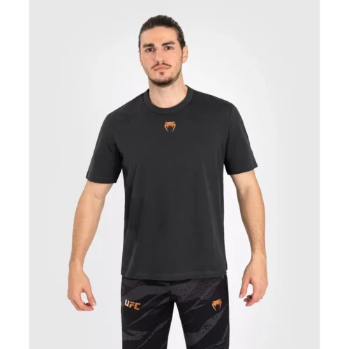 Venum UFC Adrenaline Fight Week T-shirt zwart goud