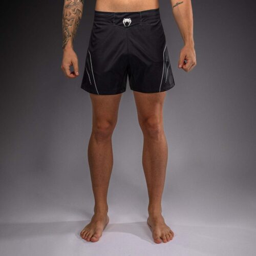 Venum Streamline fightshort zwart wit