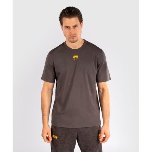 Venum UFC Fusion Fight Week T-shirt heren bruin