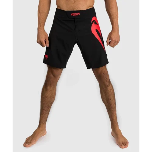 Venum Light 5.0 fightshort zwart rood